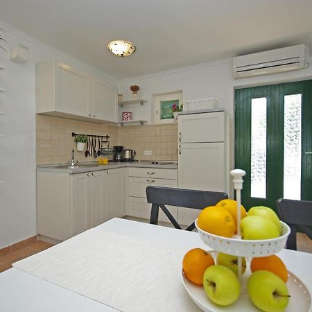 Appartamento Steinhaus Dalmatien Podaca Esterno foto