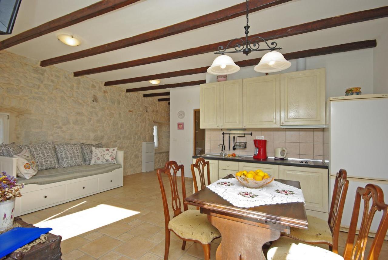 Appartamento Steinhaus Dalmatien Podaca Esterno foto