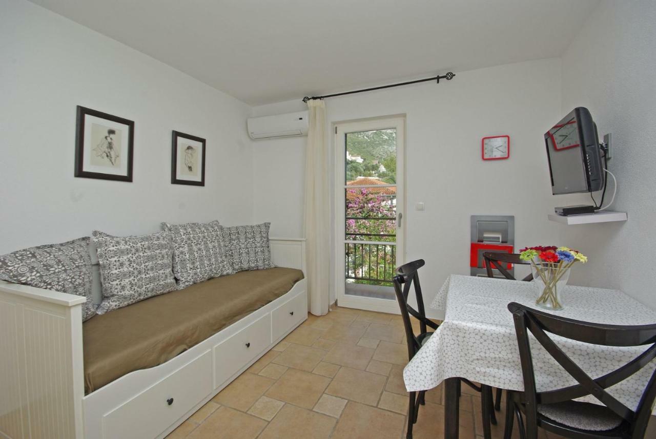 Appartamento Steinhaus Dalmatien Podaca Esterno foto